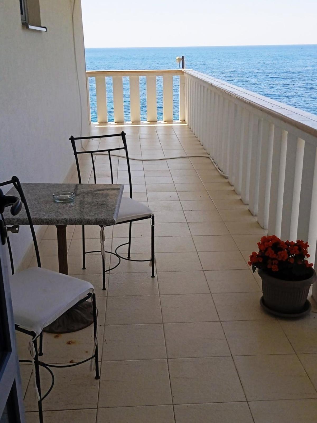 Sunset View Apartments Бар Стая снимка